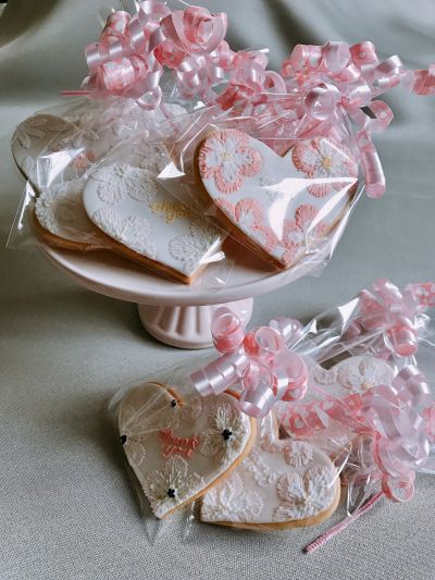 クイックカーリングリボンで簡単 豪華なラッピング Mana お菓子 パンのレシピや作り方 Cotta コッタ お菓子作り ラッピング クリスタルパック