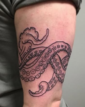 12 Abstract Octopus Wrist Tattoos