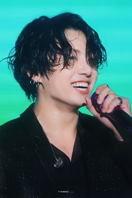 Memories Of Jungkook S Long Hair Com Imagens Jungkook Taekook
