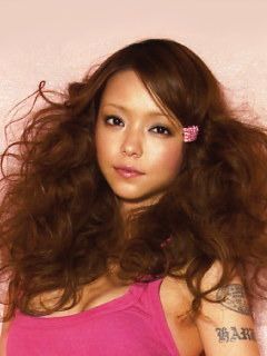 安室奈美恵さんの画像超大量特集(50枚♪)』