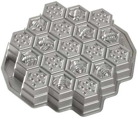 Nordic Ware Honeycomb Pull-Apart Pan Super Creative Honey Comb Bee