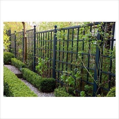 Amazing 11 Black Garden Fences Design For Black Garden Black Garden Fence Garden Fencing Backyard Fences