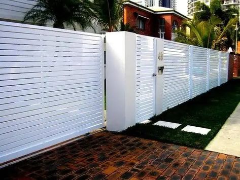 Pin By Thomas Jung On House Fencing Modern Fence Design Fence Design Backyard Fences