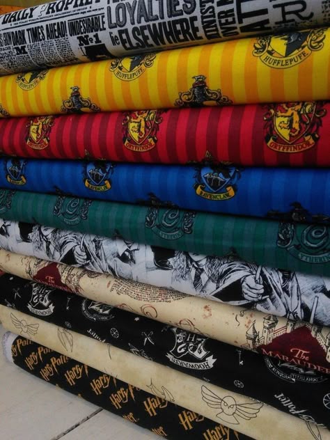 Harry Potter Cotton 100% Fabric Curtains Cushions Dressmaking Crafts Harry Potter Cotton 100% Fabric Curtains Cushions Dressmaking Crafts