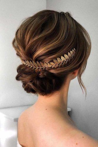 Amazing Prom Hairstyles For Short Hair 2019 Updosforlonghair Thick Hair Styles Prom Hairstyles For Short Hair Short Hair Updo