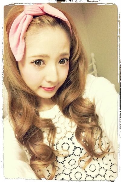 ツインテールヘアバンド のアイデア 10 件 ヘアバンド ヘアアレンジ 方法 可愛いヘアアレンジ ツインテールヘアバンド のアイデア 10 件 ヘアバンド ヘアアレンジ 方法 可愛いヘアアレンジ