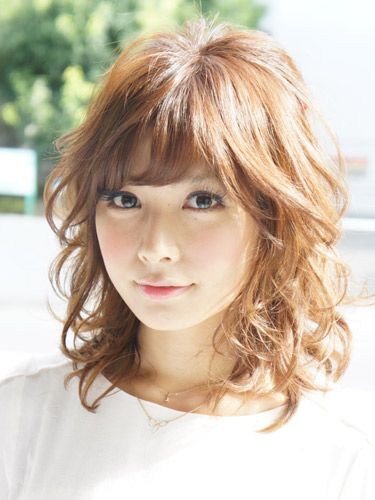 フェザースウィングウェーブ ミディアム ビューティーboxヘアカタログ 女性 髪型 ショート ヘアスタイリング ミディアムボブのヘアスタイル フェザースウィングウェーブ ミディアム ビューティーboxヘアカタログ 女性 髪型 ショート ヘアスタイリング ミディアムボブのヘアスタイル