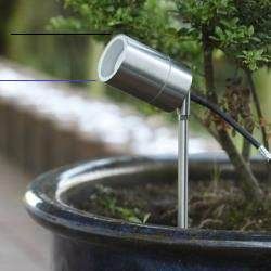 Led Gartenstrahler Mit Erdspiess Fur Aussen Ip65 4w 210lm 30 Warm Weiss Von Ledscom De Led Gartenstrahler Strahler