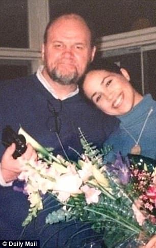 Meghan Markle S Father Is Living A Secluded Life In Rosarito Mexico Meghan Markle Dad Markle Meghan Markle