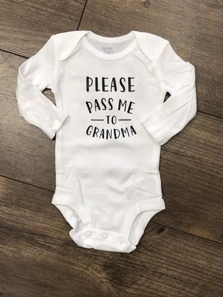 WHO NEEDS SANTA WHEN YOU HAVE NANA Novelty Themed Baby Grow//Suit Christmas