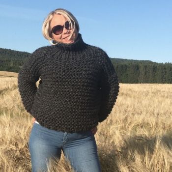 Cornelia genser – Varm design | Genser, Ull Bubbledream genser 2 12 år | Strikkoteket