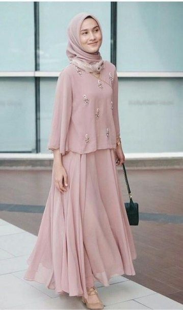 30+ Trend Terbaru Outfit Kondangan Hijab Simple Remaja