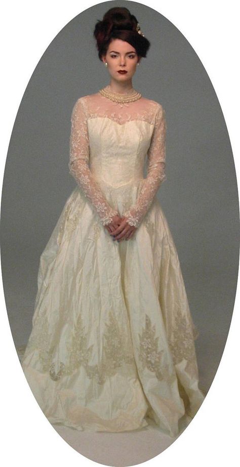 Gorgeous 1950's vintage bridal wedding ballgown | Bridal dresses