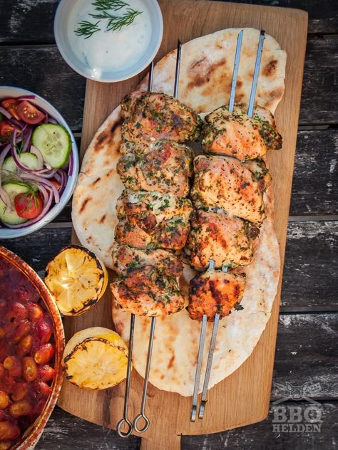 De 90+ beste afbeeldingen van Bbq in 2020 | bbq, bbq Zalmspiesje op z'n oosters door de jongens van BBQproof