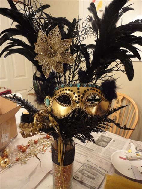 Table Topper Masquerade