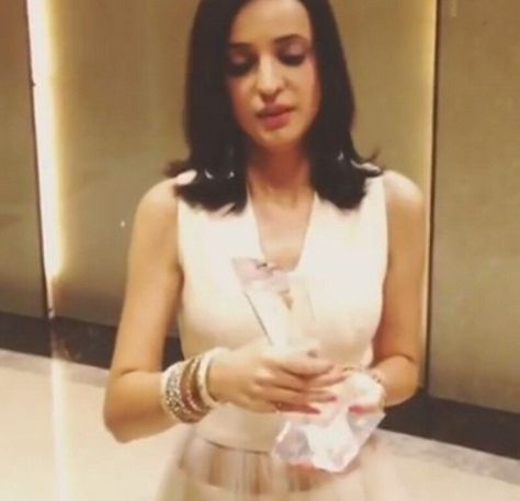 Sanayairani Sanaya Sanaya Irani Sarun Ipkknd1 Ipkknd1 Ipkknd Isspyaarkokyanaamdoon Arshi Women Sanaya Irani Fashion