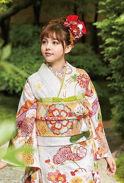白地で上品かつ清潔感のある印象の振袖 Hibiki 013 振袖ギャラリー 一生に一度の感動成人式の振袖レンタル 購入は和福屋で 浜松市 静岡市 振袖 ファッション 着物 美人 白地で上品かつ清潔感のある印象の振袖 Hibiki 013 振袖ギャラリー 一生に一度の感動成人式の振袖レンタル 購入は和福屋で 浜松市 静岡市 振袖 ファッション 着物 美人