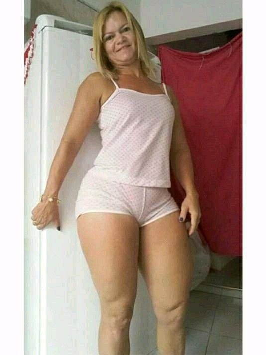 Traveco gozando dentro do cu da mulher Video de sexo orgia churrasco