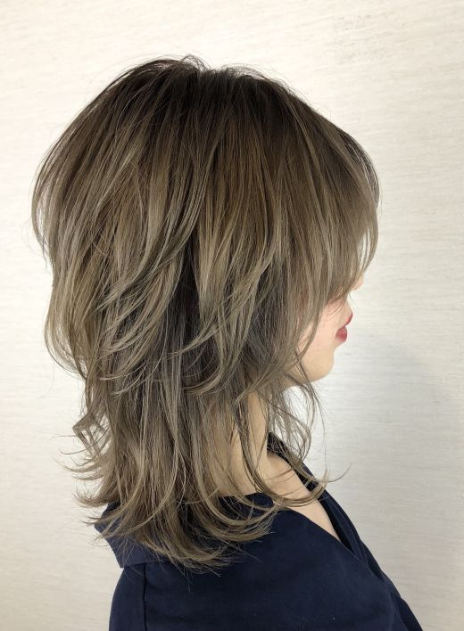 ウルフカット のアイデア 7 件 レイヤーカットヘア ヘアスタイル ヘアスタイリング ウルフカット のアイデア 7 件 レイヤーカットヘア ヘアスタイル ヘアスタイリング