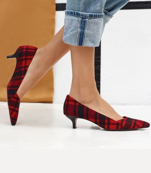 kitten heelâ¦..too much color for me, but like that there is no strap and heel size. This is my preferred style of heels