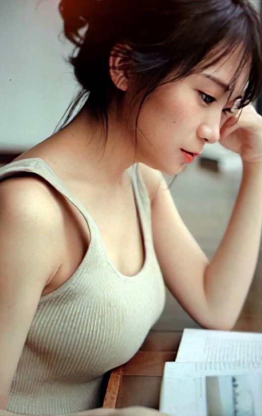 秋元真夏2nd写真集 しあわせにしたい 情報まとめ 5 21更新 乃木坂辞典 21 秋元真夏 秋元真夏 写真集 乃木坂 秋元真夏2nd写真集 しあわせにしたい 情報まとめ 5 21更新 乃木坂辞典 21 秋元真夏 秋元真夏 写真集 乃木坂
