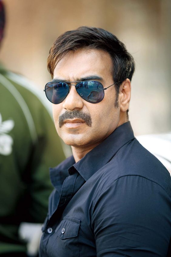 Ajay Devgan is always in \'action\' mode! #AjayDevgan #Actor #bollywood #Celebs #20likes #SinghamReturns #Action #instalike #followback To download the FREE app of Follo, just give a miss-call on 09818233692