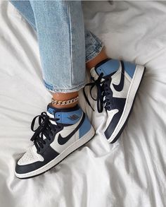 Jordan 1 Retro High Obsidian UNC  Shoes sneakers nike, Fashion shoes,  Sneakers fashion