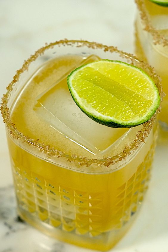 You can pay for your Tequila one of two ways. Pay for good Tequila with cash, or you pay for cheap Tequila with a massive hangover the day after. Long story short, although I love a blended frozen Margarita, I always order a top-shelf Margarita on the rocks. #margarita #margaritaontherocks #topshelfmargarita #tequila #tequilashots #tequilacocktail #mezcal #anejotequila #howtodrinktequila #frozenmargarita #mixology #mixologist #bartender #bartending #mixeddrink #cocktail #cocktailrecipe #drink