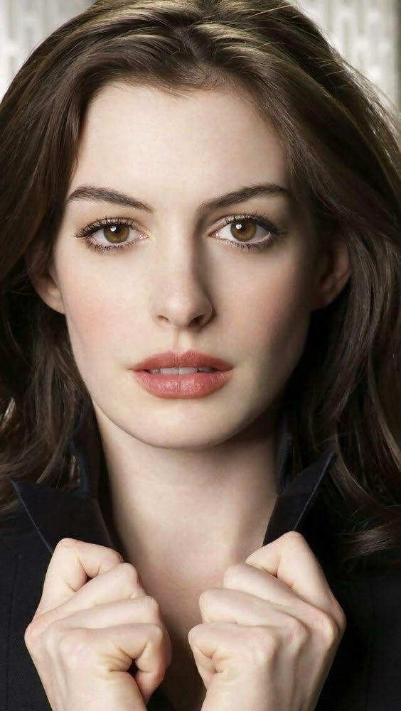 Anne Hathaway Lover