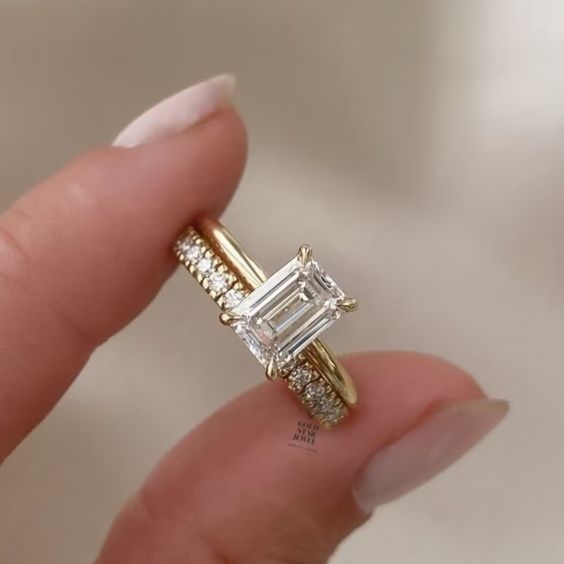 2.5 CT Emerald Cut Moissanite Engagement Ring Bridal Set - Etsy