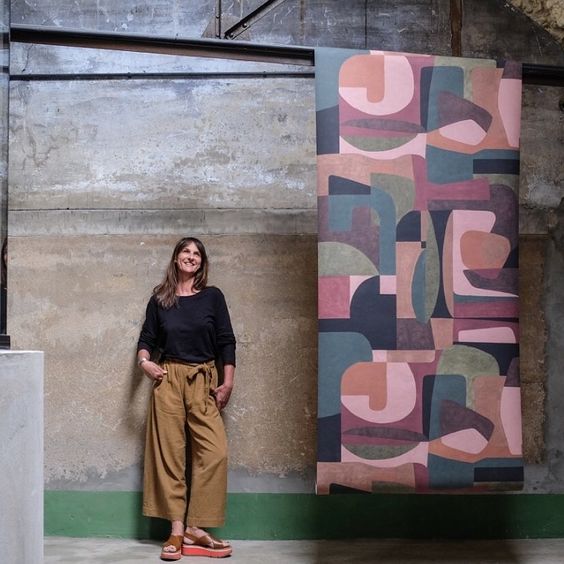 Pascale Risbourg | Wallpapers sur Instagram : Dans le ❤️des Belges ... joli article de Jean Michel Leclercq photo de @photograffiti_kaatje pour @feelingwonen_gaelmaison #designer…