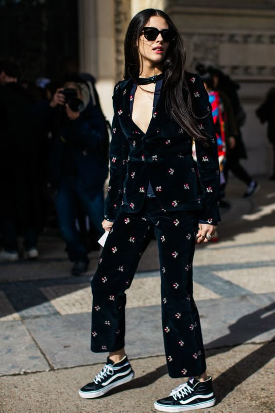 Street looks à la Fashion Week automne-hiver 2016-2017 de Paris Photo par Sandra Sembur