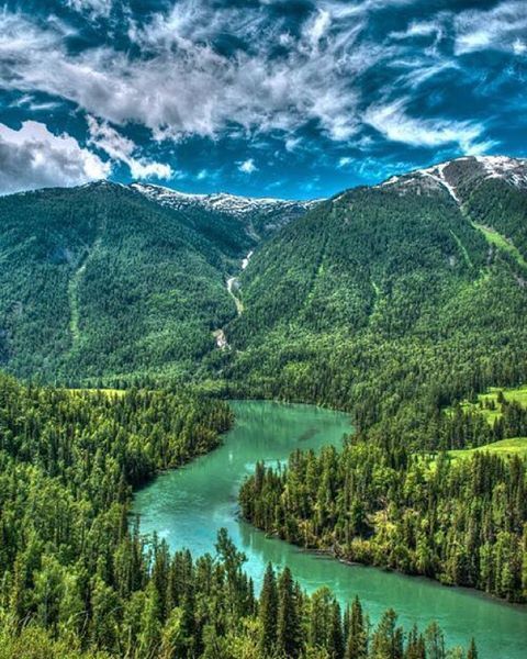 How To Travel In Xinjiang An Impressive Far West Of China Xinjiang Mountain Vacations Travel
