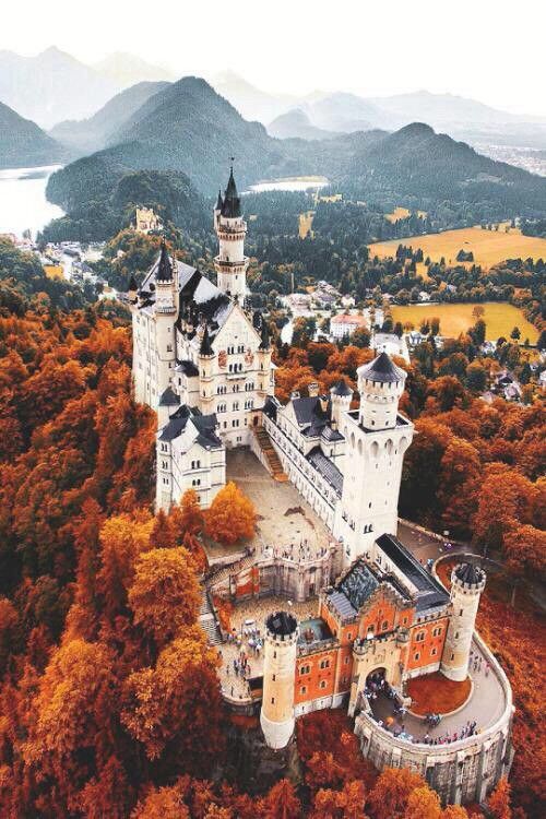 Neuschwanstein In Autumn Germany Castles Neuschwanstein Castle