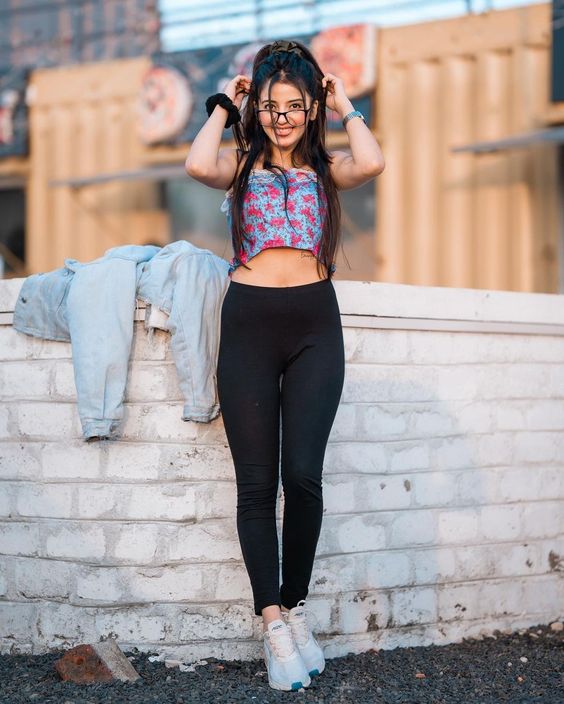aryanshi-sharma-hot