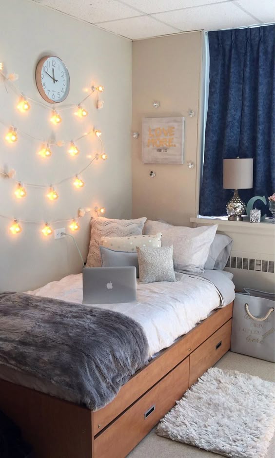 Dorm room decor ideas to get you ready for back-to-school season. 36 before and after snapshots of dorm rooms that are actually cute! #Roundup, #dorm, #dorm decor, #Dorm Design, #Dorm Room, #college, #school, #back to school, #Makeover, #featured #HouseInteriorDesign