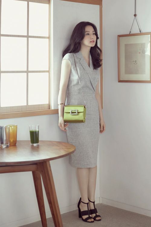Váy ôm tôn dáng là lựa chọn cho mọi cô nàng
