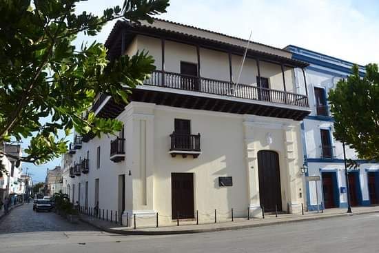 Casa De Ignacio Agramonte En Camaguey Cuba House Styles Mansions
