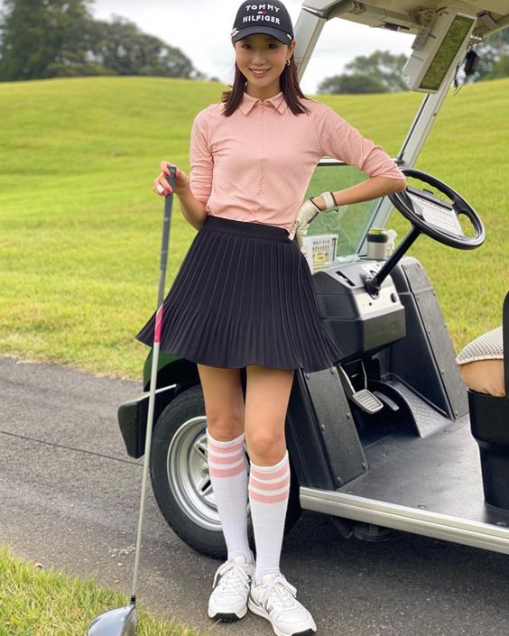 HARUMI74 on Instagram: “⛳️💓 ゴルフは何着ようか考える前日の