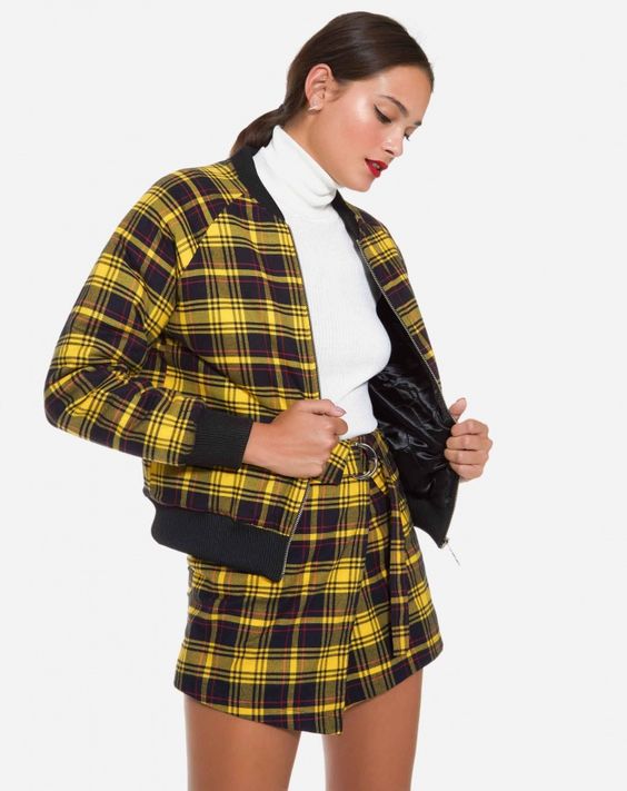 Shop now: CONJUNTINHO JAQUETA BOMBER XADREZ + SHORTS XADREZ DE FLANELA. Tendências de Moda 2018 <3