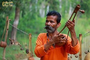 Ektara mean "one-string", also called iktar, ektar, yaktaro gopichand, tun tuna ....... on.fb.me/1REasH7