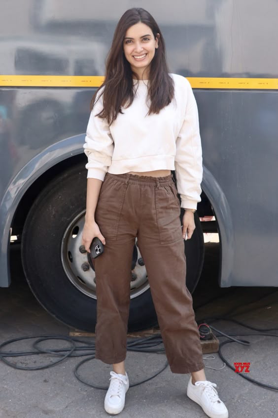 Actress Diana Penty Spotted At Mehboob Studio In Bandra Gallery - Social News XYZ