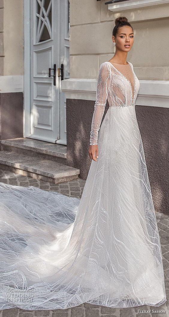 We always look forward to Elihav Sasson’s exquisite collections