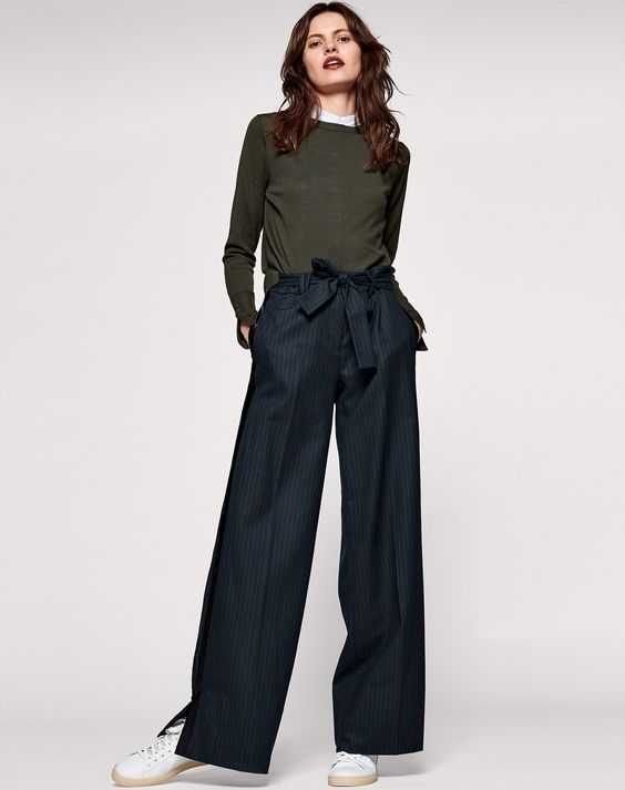 The Fit+ Fits true to size+ Shorten hem by up to 7cm and retain silhouette+ Model pictured is a size 8 wearing a size 8 Style NotesThe ultimate wide-leg trouser will transform ever