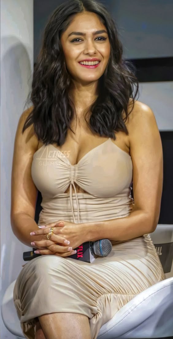 srinidhi-shetty-hots