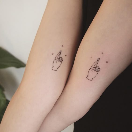 tatuagem de amigas Mais