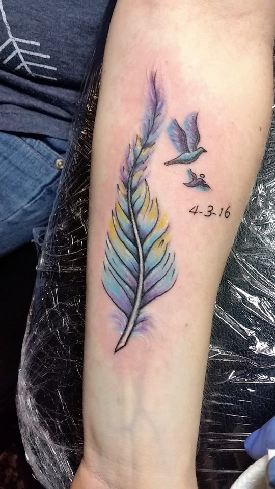 Lovely Small Feather Tattoo Design  Small Feather Tattoo  Small Tattoos   MomCanvas