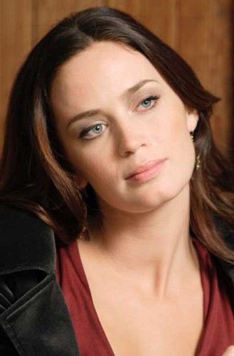 The Jane Austen Book Club - Emily Blunt Photo (236686) - Fanpop
