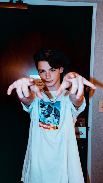Payton Moormeier New Wallpapers 5 Pics Para Iphone En 2020