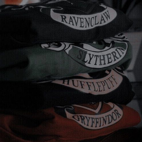 Raven-Draco Malfoy - Grifinórios